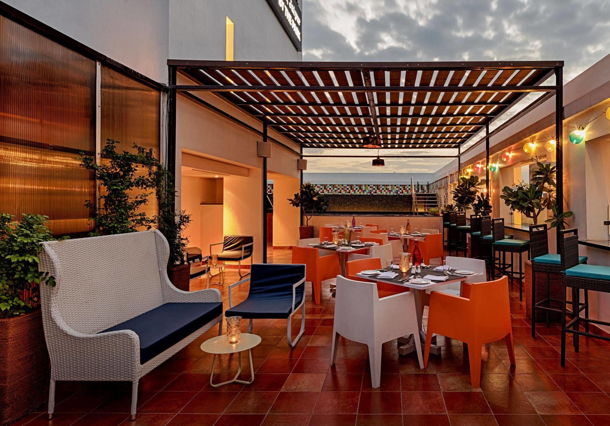 Hotel Zone By The Park , Bani Park Jaipur Extérieur photo